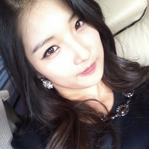 Imagem da galeria de Jihyun