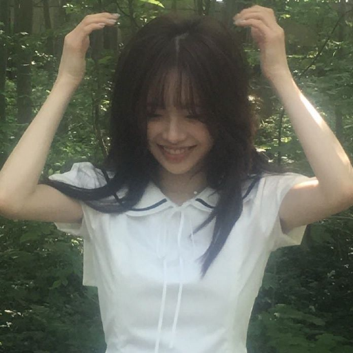 Chuu gallery image