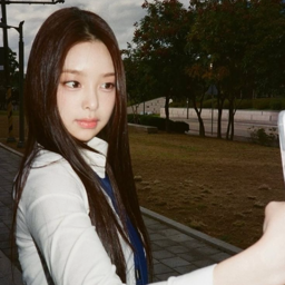 Nahyun gallery image