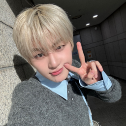 Jihoon gallery image