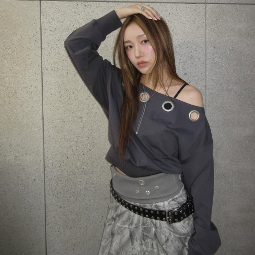 Larawan sa gallery ni Min Jiwoon