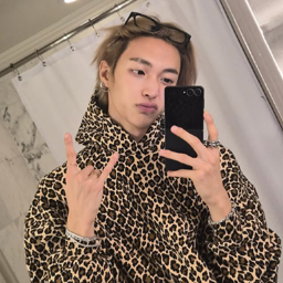 Wonbin gallery image