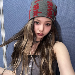 LingLing gallery image