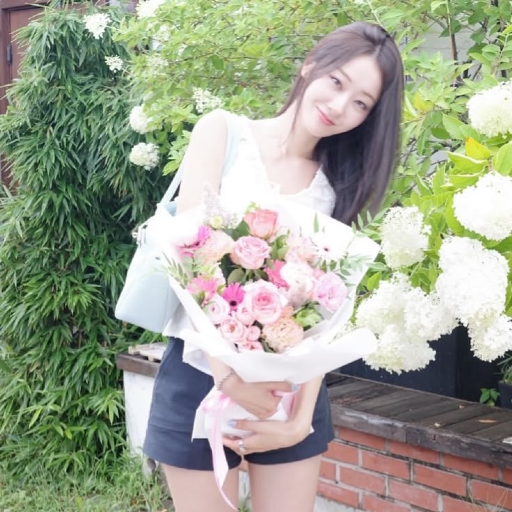 Kyungri gallery image