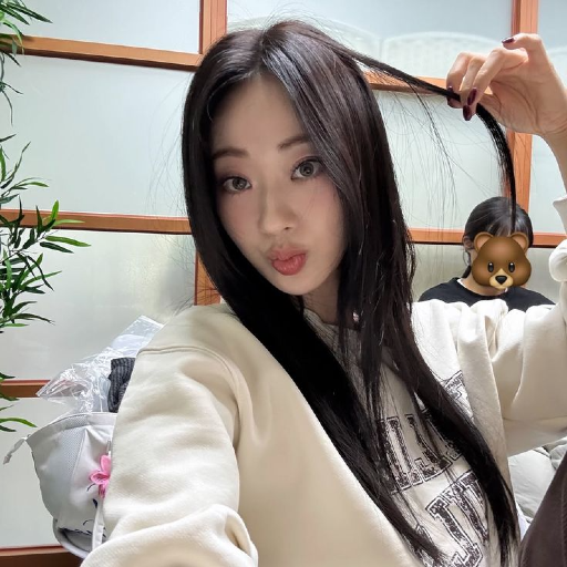 Kyungri gallery image