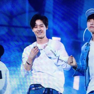 Shin Dongwoo gallery image