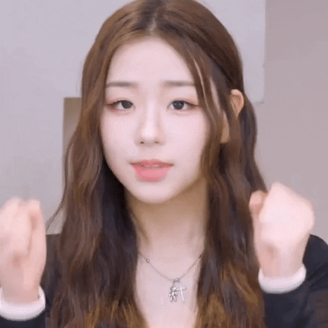 Kim ChaeYeon gif