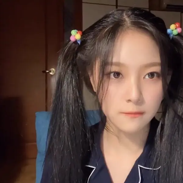 Hyunjin gallery image