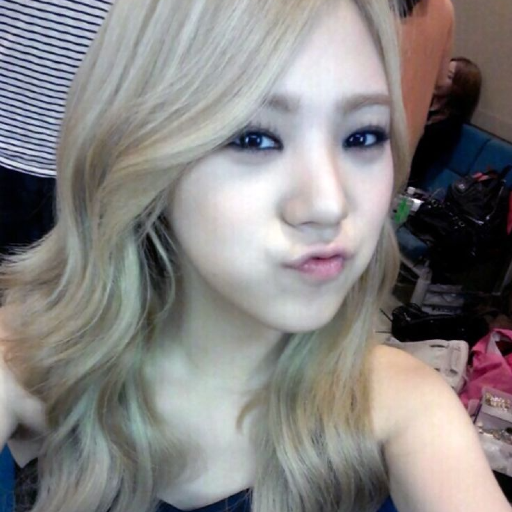Gambar galeri Park Sooyoung