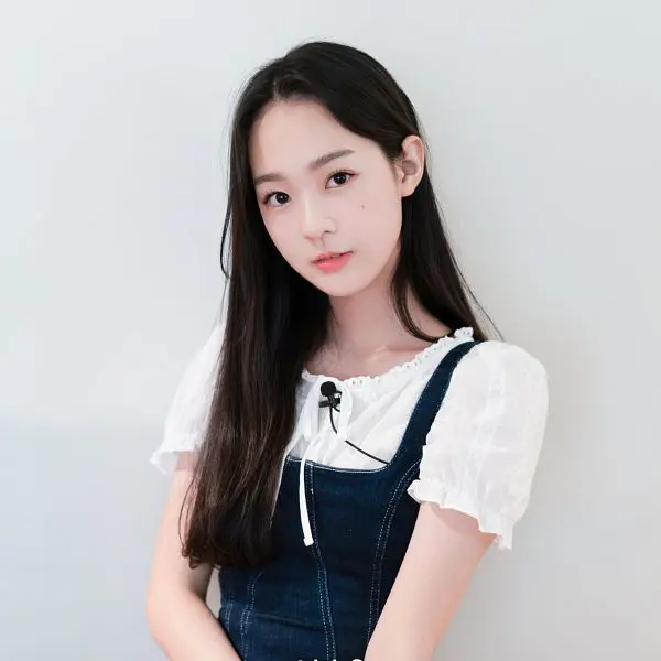 Kim SooMin gallery image