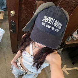 Kim Lip gallery image