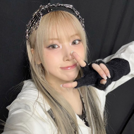 Jiwoo gallery image