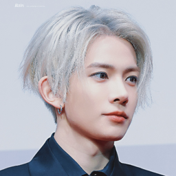 Heeseung gallery image