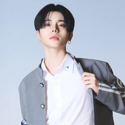 Lee Wonwoo gallery image