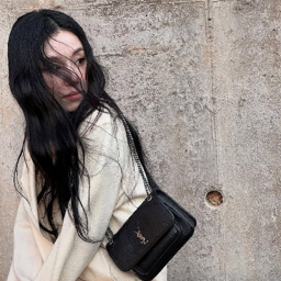 Chaeyoung gallery image