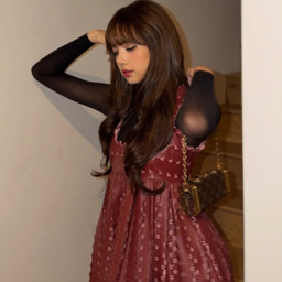 Lalisa gallery image