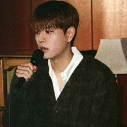 Seungmin gallery image