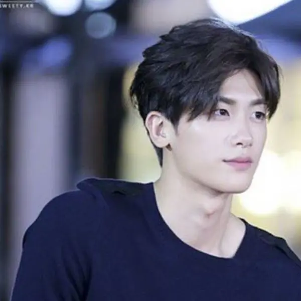 Hyungsik gallery image