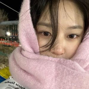 HyunJin gallery image