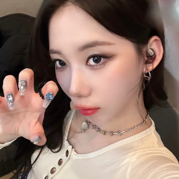 Hong Hyeju gallery image