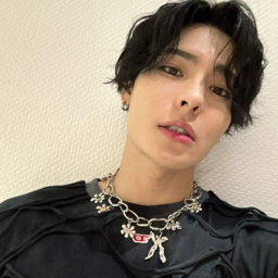 SUZUKI gallery image