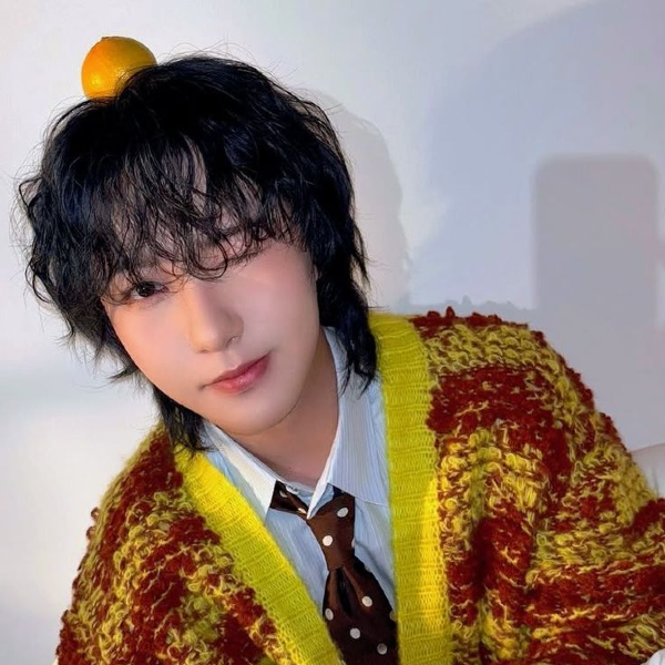 Renjun gallery image