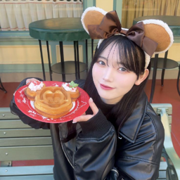 Nagisa Manabe gallery image