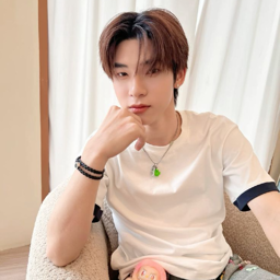 TeeTee gallery image