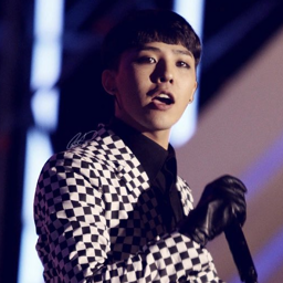 G-Dragon gallery image