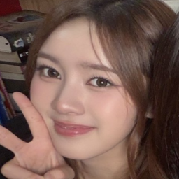 Elisia gallery image