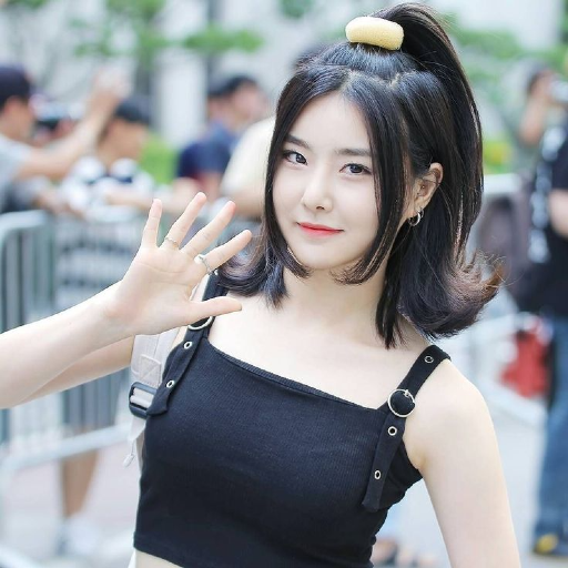 Yuna gallery image