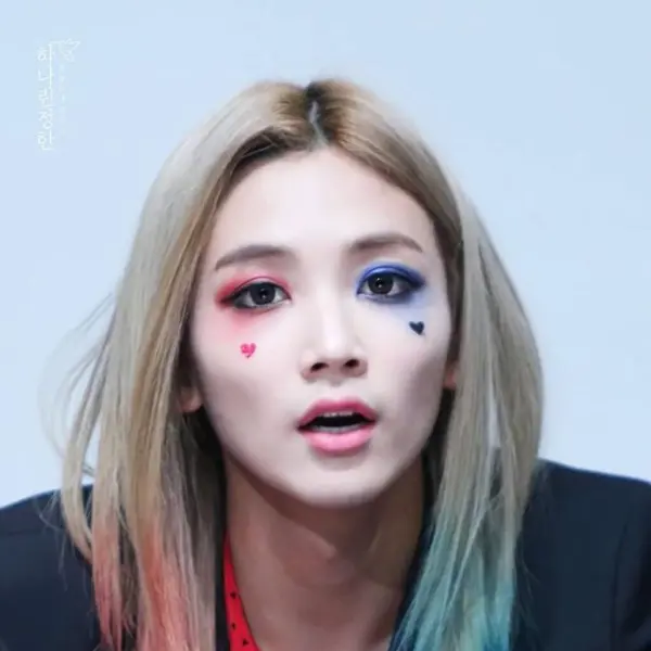 Jeonghan gallery image