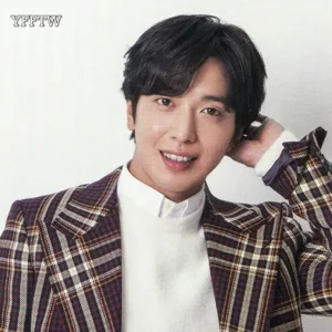 Jung Yonghwa gallery image