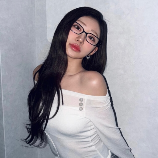 Julie gallery image