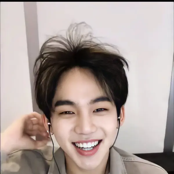 Choi Hyunsuk gallery image