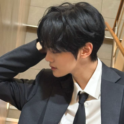 Kim Gyuvin gallery image