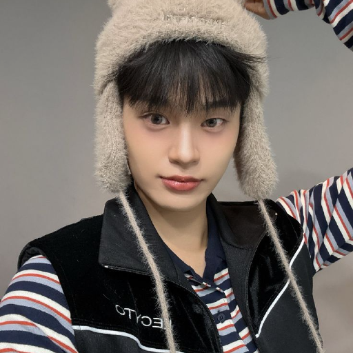 Daehwi gallery image