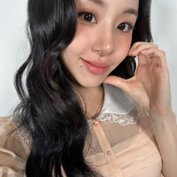 Chaeyoung gallery image
