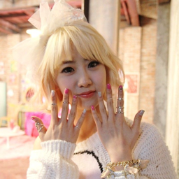 Hyeyeon gallery image