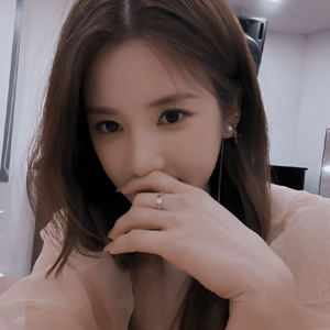 Chorong gallery image