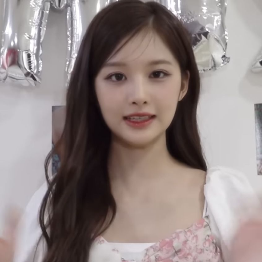 Sullyoon gallery image