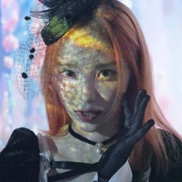 Jinsoul gallery image