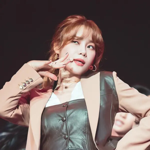 Seo Yuna gallery image