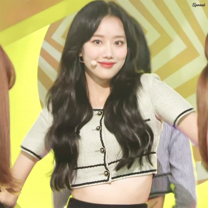 Naeun gif