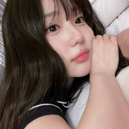 Yoon SeoYeon gallery image