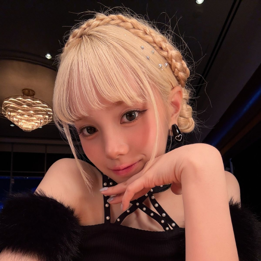 Mia gallery image