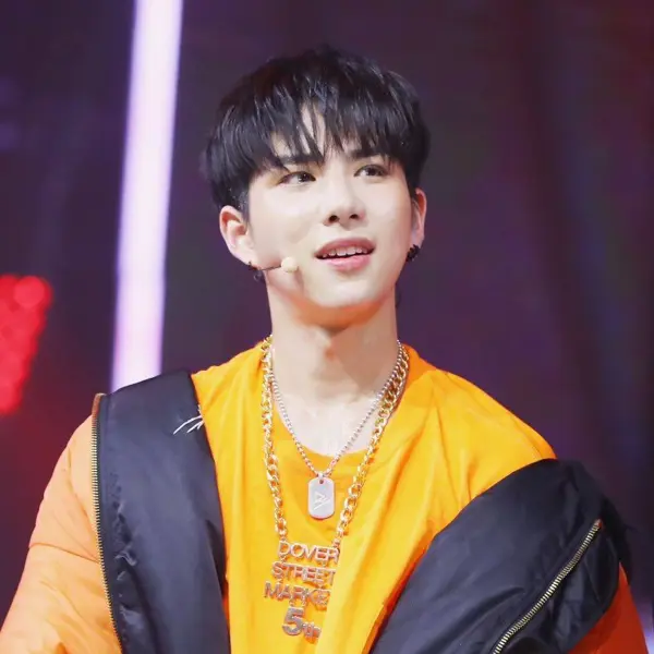 Seyoon gallery image