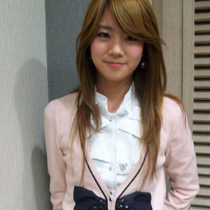 Seungyeon gallery image