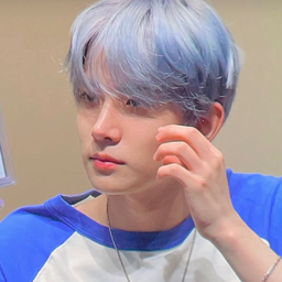 Heeseung gallery image