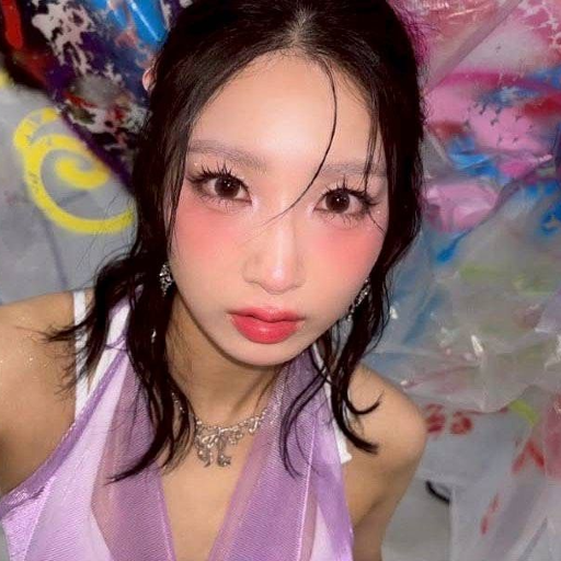 Momoka gallery image